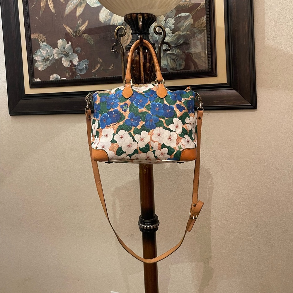Dooney & Bourke please check all picture of condition - Picture 7 of 17